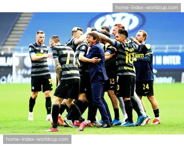 战术板：解析国际米兰常用的几种前场任意球快速发球战术